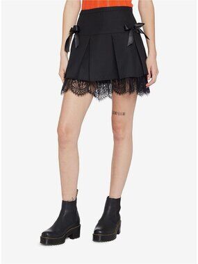 Hot Topic Black Pleated Lace Skirt Short Mini Goth Grunge Romantic Size Small